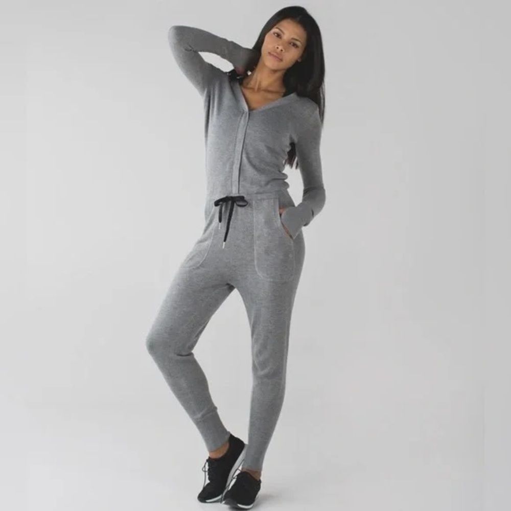 Lululemon Bundle Up Ur Bundas Onesie Heathered Small Grey Sweater One Piece